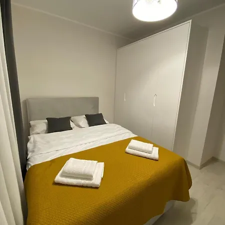 Apartment By The Old Town